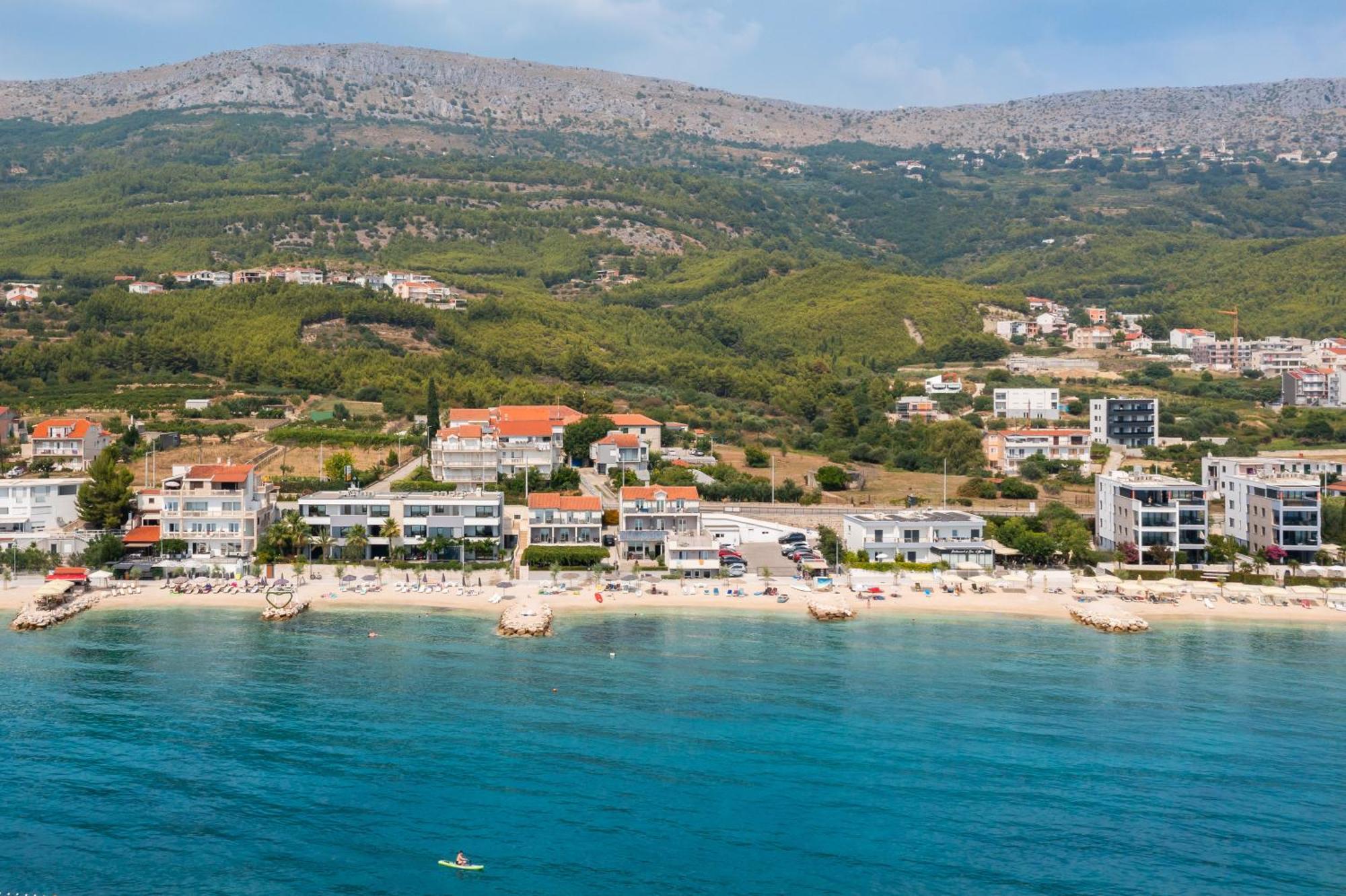 Seaside Luxury Suites Подстрана Экстерьер фото