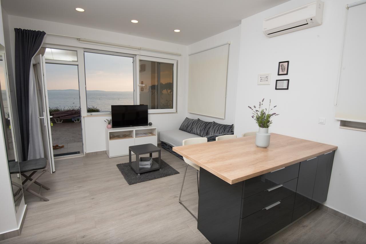 Seaside Luxury Suites Подстрана Экстерьер фото